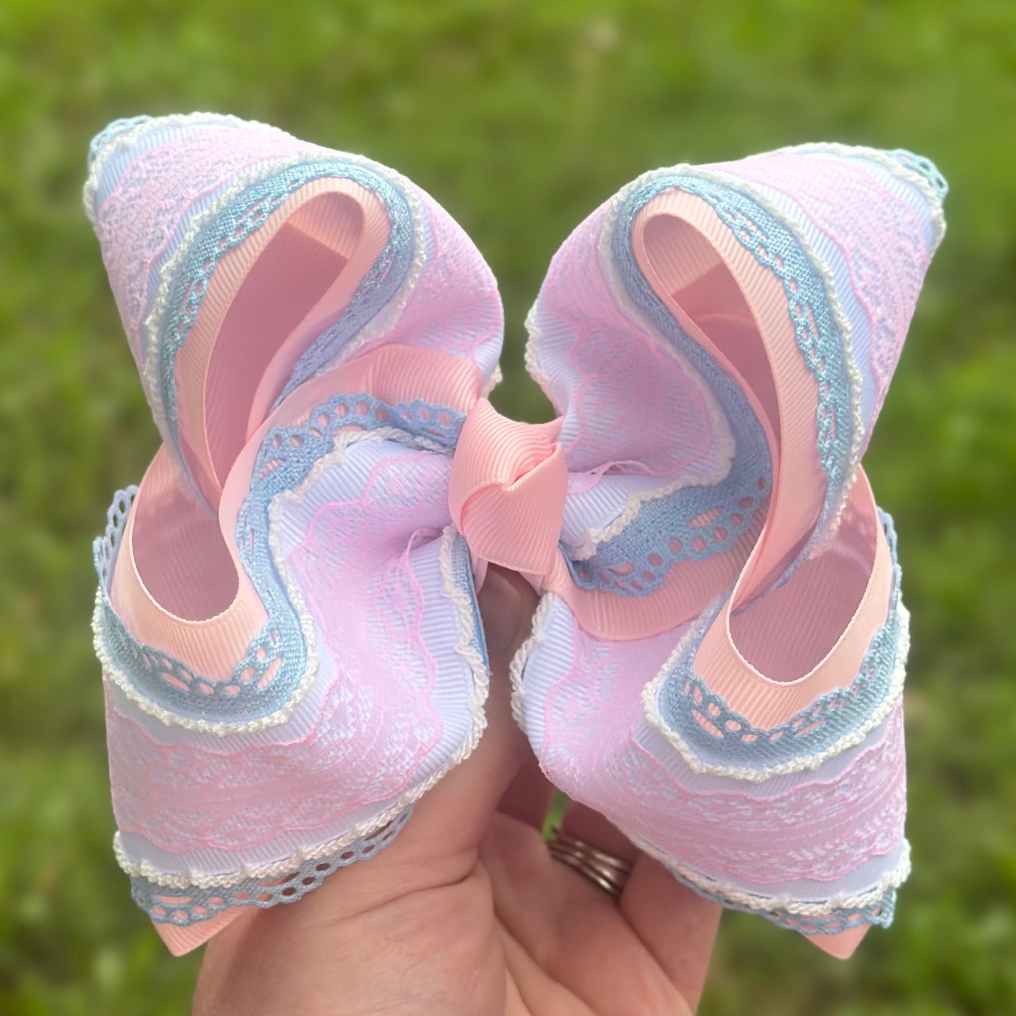 Pink Lace & Blue Scalloped